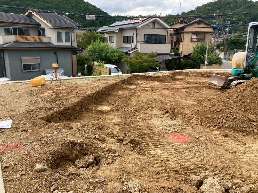 基礎工事スタート